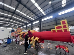 https://www.starslantern.com/chinese-new-year-festival-decorations-dragon-lantern-large-lantern-exhibition-product/